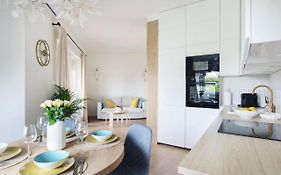 Luna Apartment